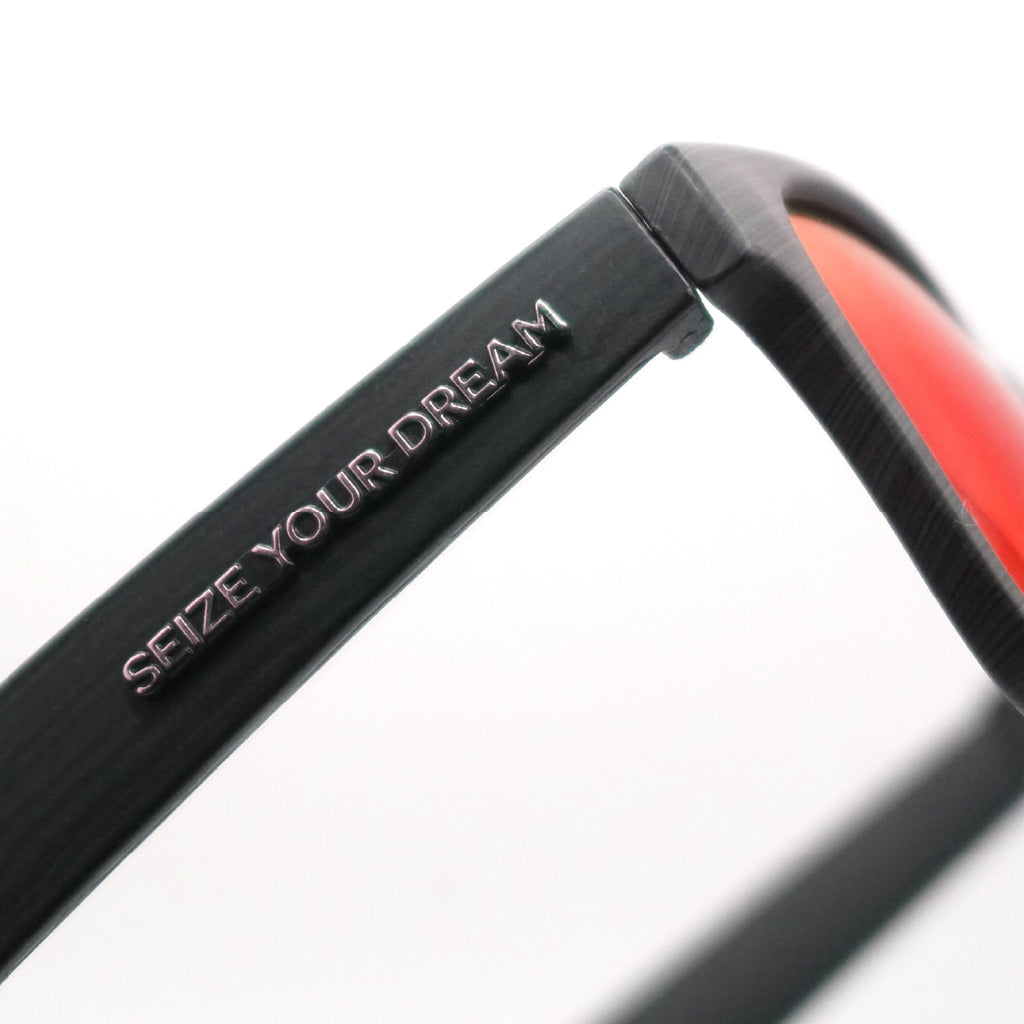 【8/15新発売！】LOCO Monochrome Wood Matte x Red Mirror Polarized Tomomi "SEIZE YOUR DREAM" 尾藤朋美コラボレーションモデル(偏光レンズ) [vidg00485-6]