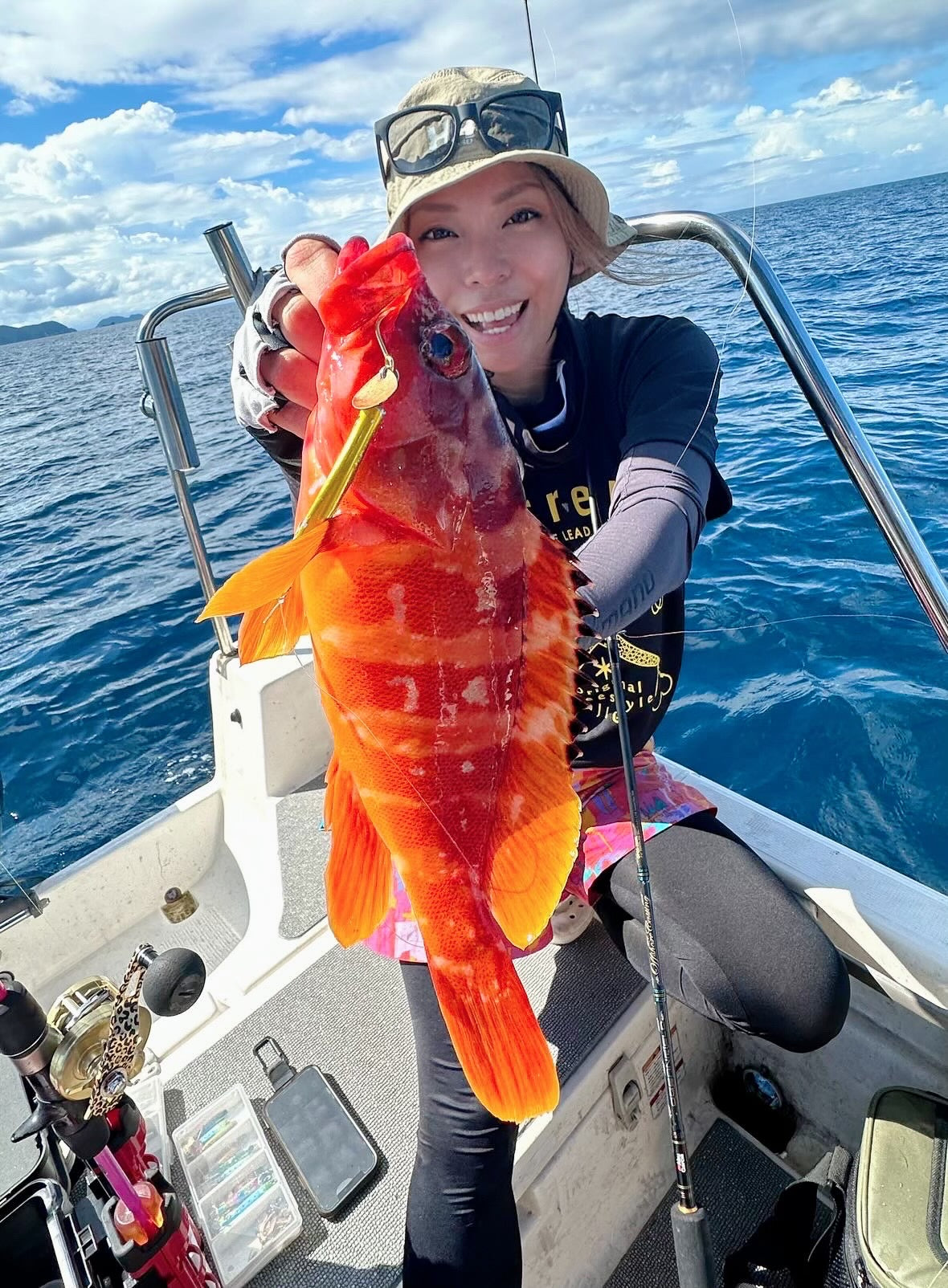 LOCO Black soft x Light black PREMIUM LENS (semi-permanent anti-fog treatment/99% polarization/blue light cut/hard coat included) [vidg00430-lbk]