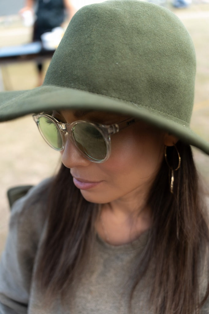 [New release on March 15th!] ATZ Crystal Clear x Green Polarized (polarized lenses) [vidg00472]