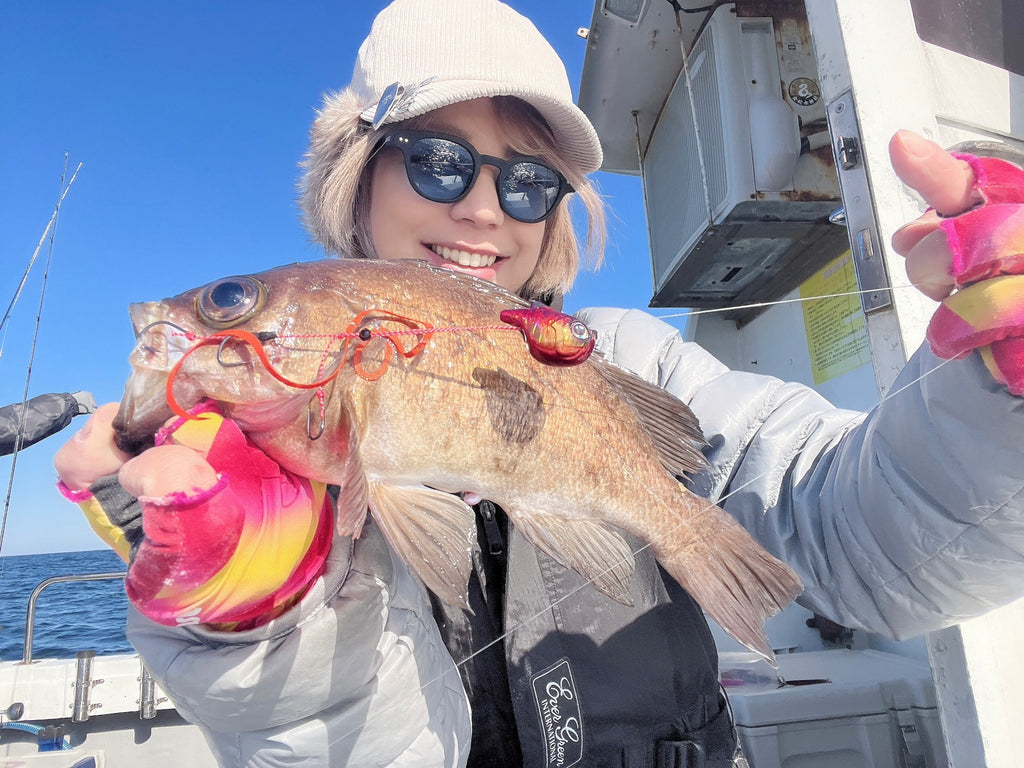 [Restocked on 11/8] SELECT Black Soft x Blue Polarized (polarized lenses) [vidg00421]